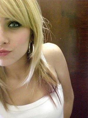 Pessoas invejosas você derruba com um sorriso , Pai dos meus fiilhos : @TARADOD4CHATUBA / @TeSeduzoDelicia meu lindo s2 '
Follow - me ?!?!