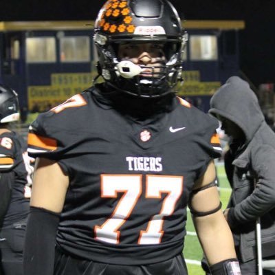 Sharon Senior High School l CO 2024 | 6,3 247 lbs l Offensive Tackle/Defensive End l 3.8 GPA l Phone # (970-820-8792) l