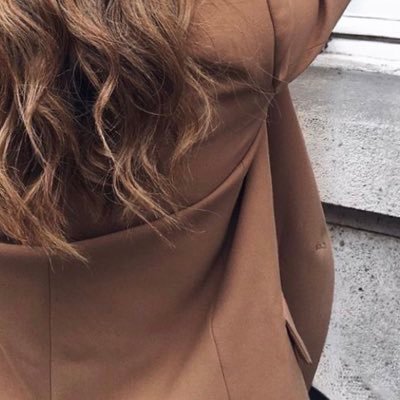 zelda77889's profile picture. # 👍🏼