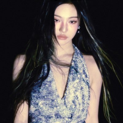 hci3iv's profile picture. a weirdo ?