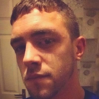 Randomtype3's profile picture. No idea why I have this because everybody is a moany arse! wait is that me moaning?