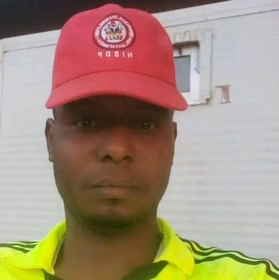 AliyuMu76662865's profile picture. 