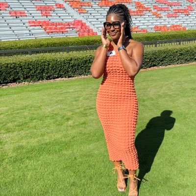 Director of Recruiting Operations, @auburnfootball ➖ 2x @auburnu Alumna 🧡💙 ➖ faith makes all things possible ✨➖Proverbs 4:23 🙏🏾