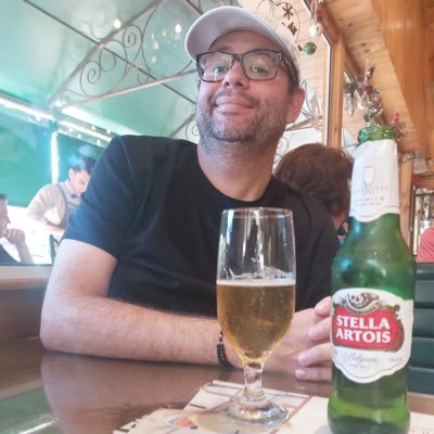 Os quatros compromissos básicos: seja impecável com sua palavra, não leve nada para o lado pessoal, não tire conclusões e sempre dê o melhor de si.(Miguel Ruiz)