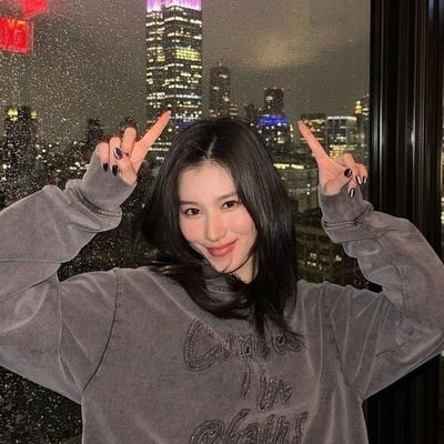 lariistudies's profile picture. collegeଓ • engenharia