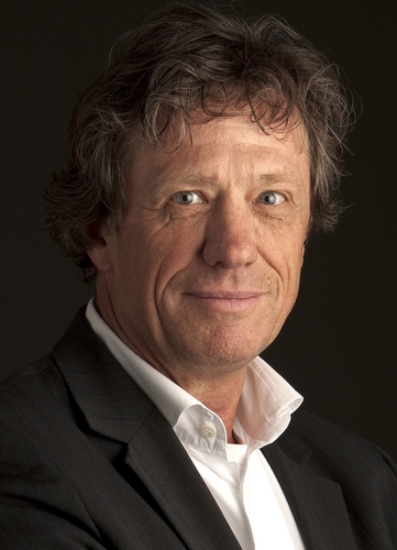 Writer and editor. Speciality: science and technology. Retired pioneer in electronic media services.