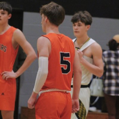 6’1 PG/SG | 2024 | Dickson County High School | D13 Elite | 3.95 GPA | Mobile Number: (615) 522-2160