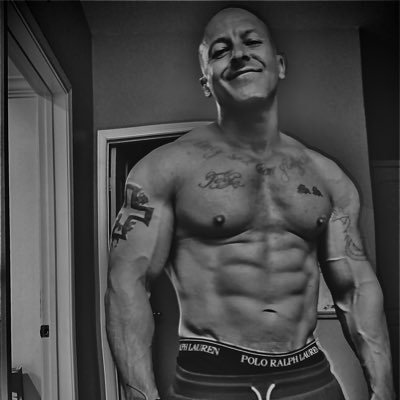 cox_michae83072's profile picture. Chill