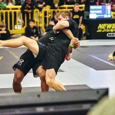 23 years old 
MMA enthusiast 
Amateur mixed martial artist

I'm also on Instagram! If you want to be friends there or watch me compete dm me for my account!