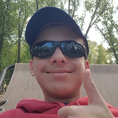 peytonbueckert's profile picture. Bills fan before it was cool😎WPG Jets fan after hours. 🇨🇦 My Mom's favorite. He/Him, Bi.🏳️‍🌈 Not your stereotypical guy in sunglasses. Elbows up 🇨🇦