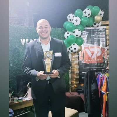 Liberal. Hincha del Olimpia. Estudiante de la carrera de Ciencias Administrativas en la UTIC. Orgullosamente paraguayo 🇵🇾