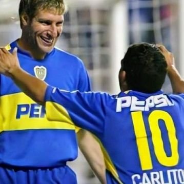 hincha y socio  del único grande , del que nunca descendió el que más copa ganó... 🇸🇪
6 libertadores 🏆
3 del mundo 🌎
y del más grande de Inglaterra: united