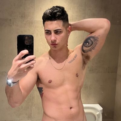 ARGENTINE STRAIGHT 🇦🇷 Argentinian, from Rosario. My main account is @onlyrulo . I wait for you inside my O.F 😘⬇️ https://t.co/4mcPkrBlIo