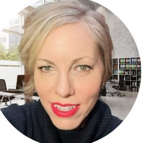 FunctionalEllie's profile picture. I explore the Chinese cultural relic market through the eyes of a Westerner married to a Beijinger.