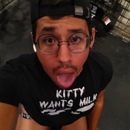 18+ | 30 He/Him | Cute, thicc, Rican boy in NC. Into lots, the tweets will tell you. DMs are open.