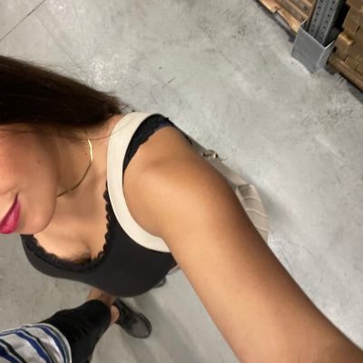 Paaaula_98_'s profile picture. 