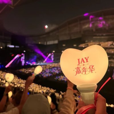 Ryanxiansheng's profile picture. 地点北京一切止于推👌🤝🤝不定期更新自己飞机和照片。真心交友，喜欢认识优秀的朋友，视频搬运工😂