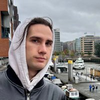 Viktor (@vaviary) 's Twitter Profile
