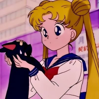 FuchsiaButters's profile picture. 