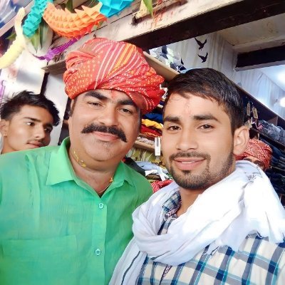 अच्छी शिक्षा...📚
अच्छा स्वास्थ्य...🤗
पढ़ी लिखी माँ...✍️
कर्ज मुक्त समाज...✊
👉:- कर्नल किरोड़ी सिंह बैंसला....🙏🏻