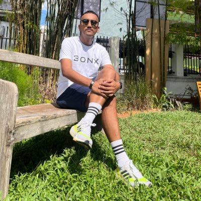 suidzuansu's profile picture. Sombong pada permulaan, berakhir dengan keceriaan.