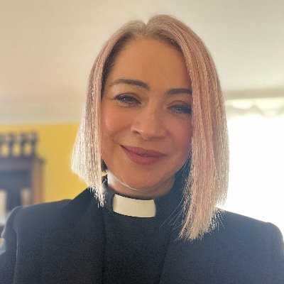 Wife, Mum, Deacon, Priest in Charge of St Jude on the Hill, Hampstead Garden Suburb. Here for the good news and the cake!