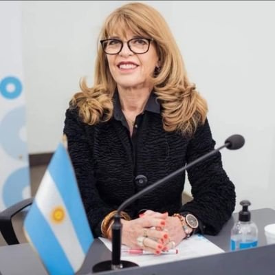 Prof. de Letras- Concejal https://t.co/VhdMCCyJRI la Ciudad de Córdoba- Diplomada en DDHH con Perspectiva de Género U.N.C. 
Líder Coach Profesional