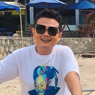 yumaam_'s profile picture. “Jangan Rapuh, Nanti MahkotaMu Jatuh”🌹|| #KUM