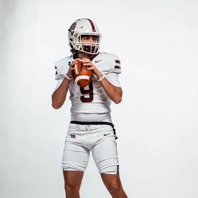 Cole_Carpenter6's profile picture. | @EKUFootball QB | 6’4 215LBs| | Psalms 28:7