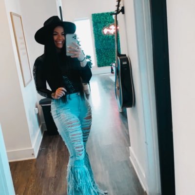 LakenLaCola's profile picture. Backup account | Main: @lakenlacole