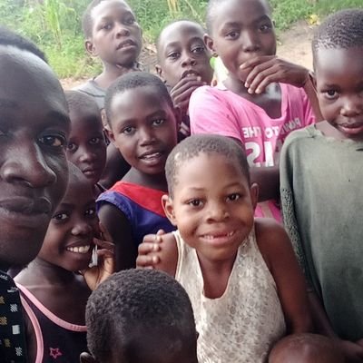 Supporting orphaned children in Uganda 🇺🇬 together we can make a difference in the lives of these orphaned children, 🇺🇬