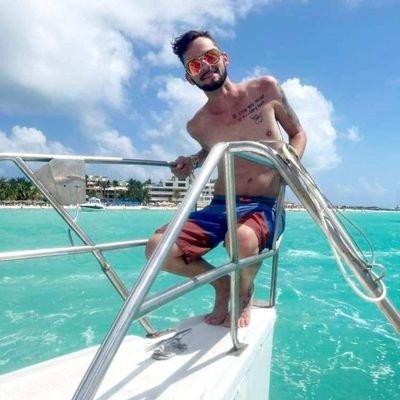34 years old • Dad • Husband • Business Owner