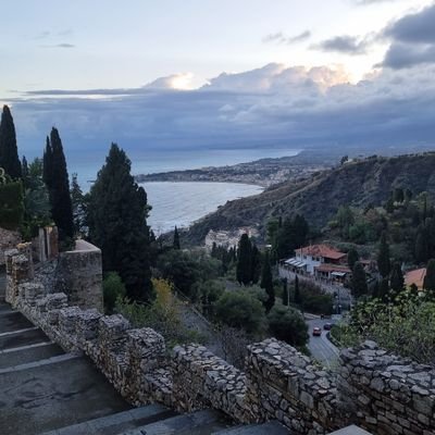 joankabello's profile picture. 