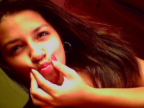 Sou a Garotinha a qual Te Completa (y)