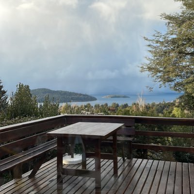 FrancManyafave's profile picture. Zurdo océano de lagrimas deja de llorar