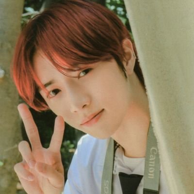 ggukswacdz's profile picture. 