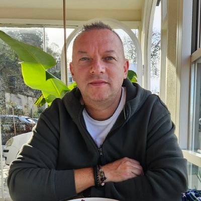 USLUResat's profile picture. 