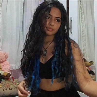 Aún quedan vicios por perfeccionar en los días raros🌪️🍃💫