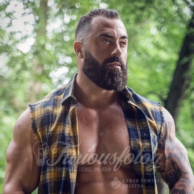 Just a Dad and his journey to making it as a model for fitness and book covers! #bookboyfriend https://t.co/bcWCv1ij7u