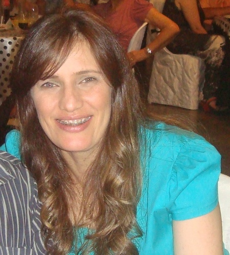 Enfermera especialista en Urgencia y Emergencia y profesora de Español...