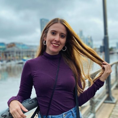 Tuiteo mis escritos, pensamientos y experiencias de la vida como MUJER SORDA en día a día. Docente de Lengua de Señas Salvadoreña, YouTuber y Educadora Especial