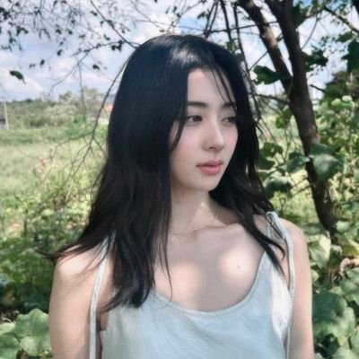 zaeowo's profile picture. for @le_sserafim's #허윤진 🦒 she's gonna change the idol industries. any pronounces is ok. 22y.o. eng/ina.