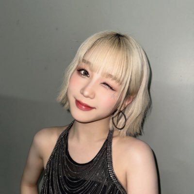 blondebobkaru Profile Picture