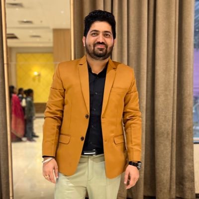 dkdenni7's profile picture. 