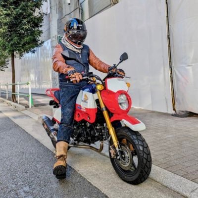 パリダカ仕様のHONDA GROMに乗ってます🏍/バイク/キャンプ/スキューバダイビング/登山/釣り/グルメ/ お酒/Twitter初心者なので失礼な事をしてしまったらごめんなさい🙏