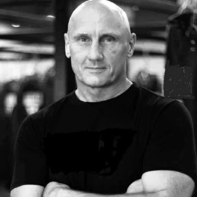 Biohacker
Regenerative Health Practitioner
Breathwork Coach
Close Combat Martial Arts Instructor