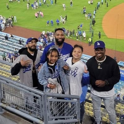 ✌🏽✋🏽iG: king0fthe5south ♈️ #LAkeshow #Dodgers #TMC 🏁🏁