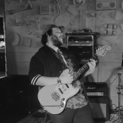 dollartreevegan's profile picture. poet laureate of ur wife’s dms