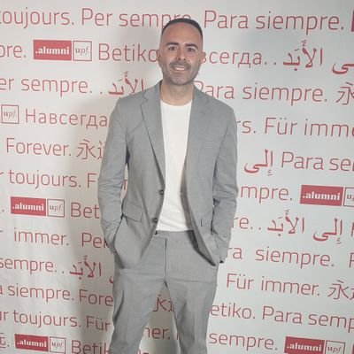 Doctorand (PhD) Comunicació Universitat Pompeu Fabra MEDIUM #UPFBarcelona
📚 CAV
📚 Master Investigació en Comunicació