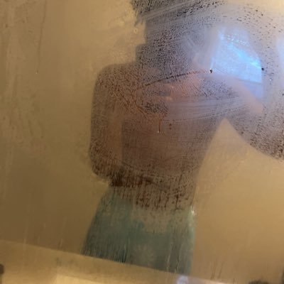 ciahslutty's profile picture. I’m 19 js having fun